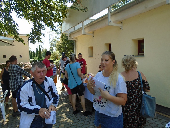 IMG03